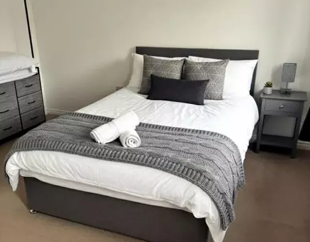 Colchester Retreat 4br 2bath Ample Street Parking