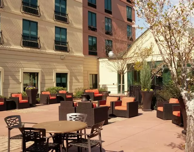 Hilton Garden Inn Atlanta Airport/Millenium Center