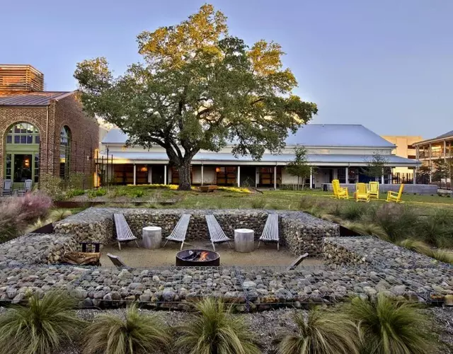 Cavalry Court, by Valencia Hotel Collection