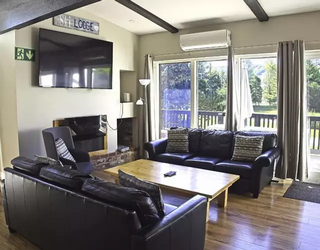 Gateside Chalets 6 Bedroom Hot Tub Near Village