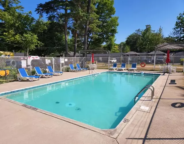 Wasaga Beach Inn And Cottages