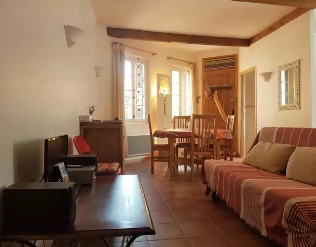 Appartement de charme à 50m de la plage de sable