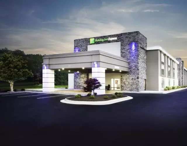 Holiday Inn Express Hopewell - Fort Lee Area by IHG