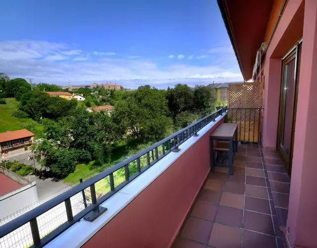 Comillas Pueblo El Capricho
