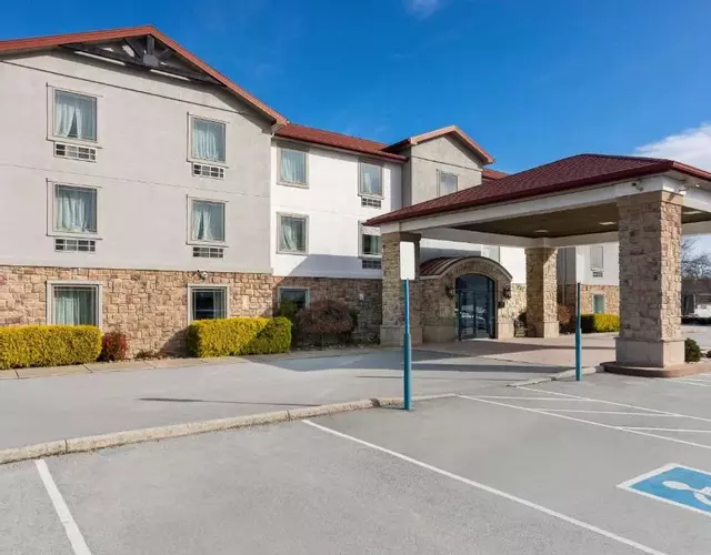 Quality Inn & Suites Monterey, TN - Crossville, TN