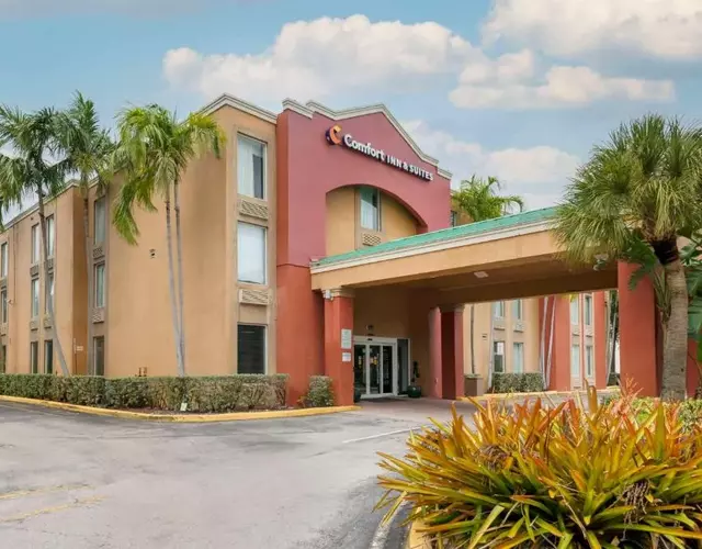 Comfort Inn & Suites Fort Lauderdale West Turnpike