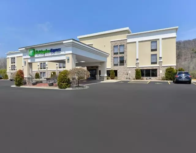 Holiday Inn Express Painted Post by IHG