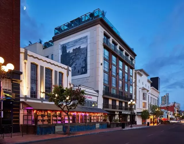 AC Hotel by Marriott San Diego Downtown Gaslamp Quarter