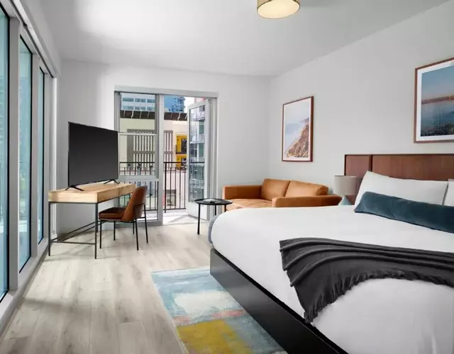 Sentral Gaslamp Quarter