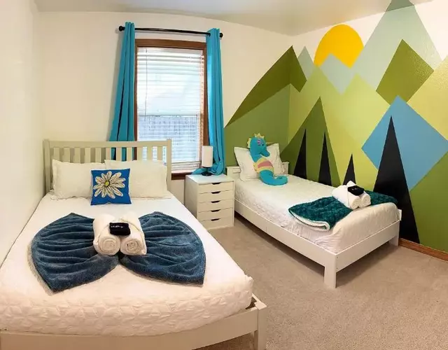 Cute Artsy7 Getaway, large parking, 20mins to OSU