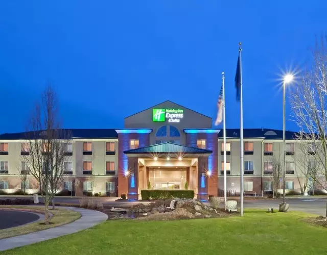 Holiday Inn Express & Suites Albany by IHG