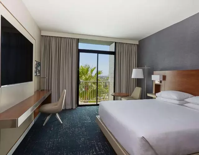 Hyatt Regency Newport Beach West