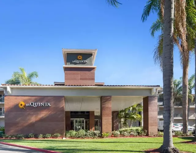 La Quinta by Wyndham Orange County Airport
