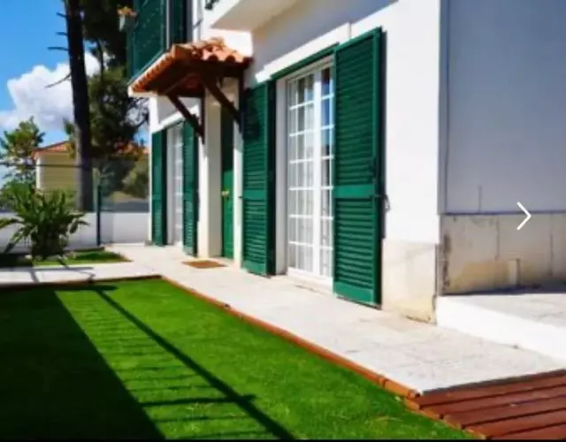 Azeitao Idílica Moradia T4 no Descanso do Campo