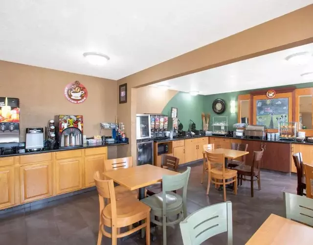 AmericInn by Wyndham Council Bluffs