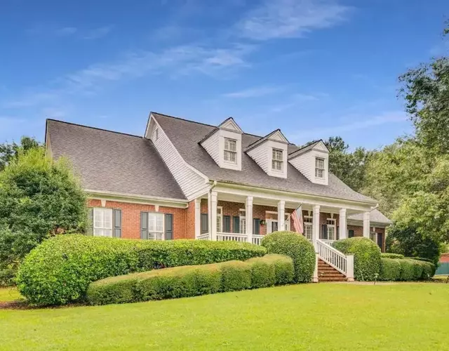 Atlanta Escape Stunning 5BR with Dream Pool