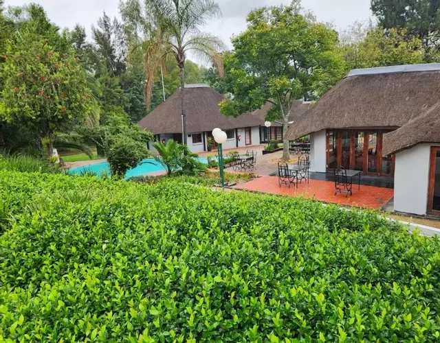 Shumba Valley Lodge Lanseria Airport