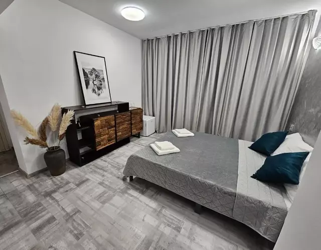 24 Shades of Grey, Rezerva acum apartament ultracentral, ceai, cafea, filtru apa rece-fierbinte, saltea 160 cm memory foam