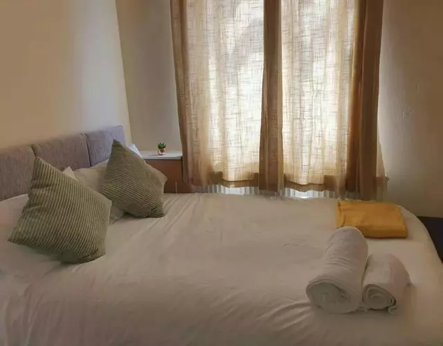 Comfortable House in Stoke