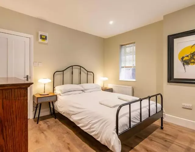 Ground floor Apartment 2 Minutes from the Sea