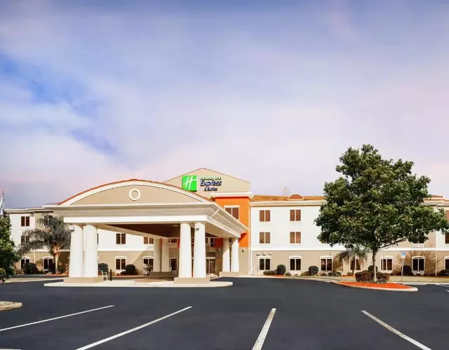 Holiday Inn Express Hotel & Suites Inverness by IHG