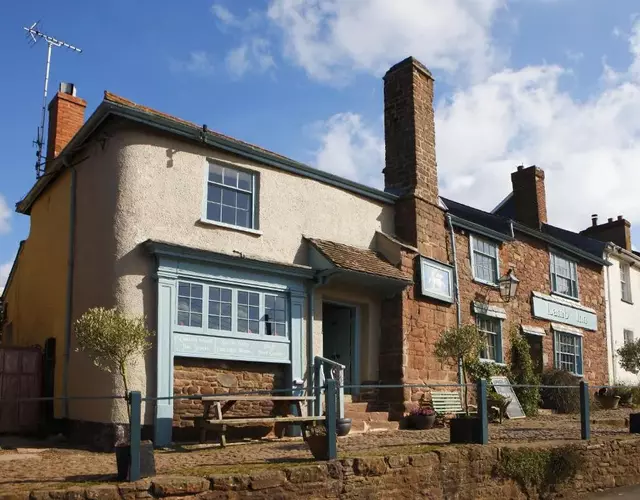 The Lamb Inn