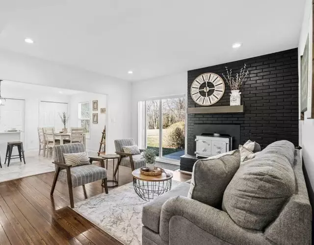 Newly Renovated Modern Farmhouse