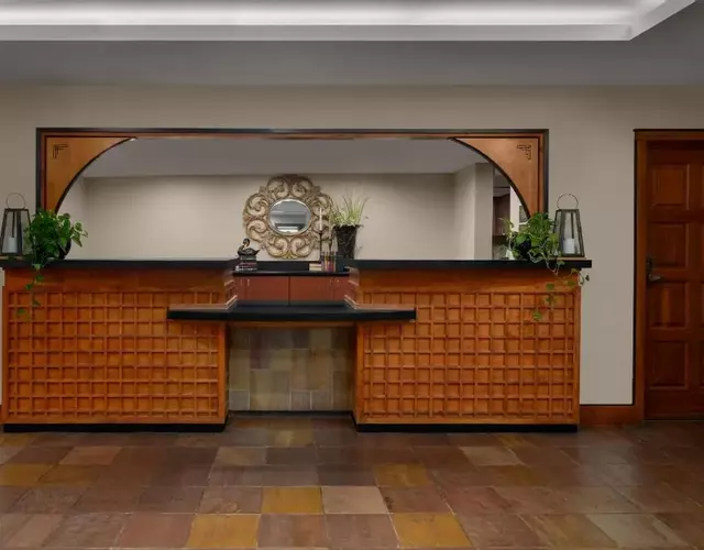 Larkspur Landing Extended Stay Suites Campbell