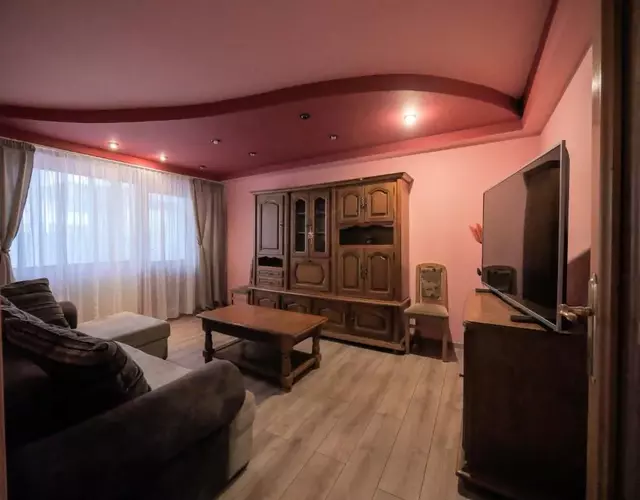 LUXURY Ultracentral