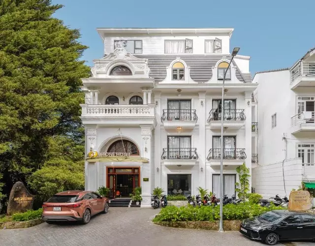 TTR Moonstone Apart Hotel