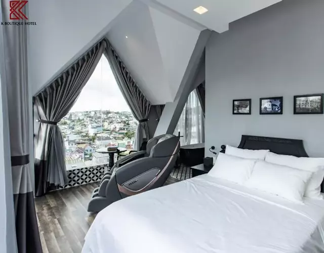 TTR Skypool View Hotel
