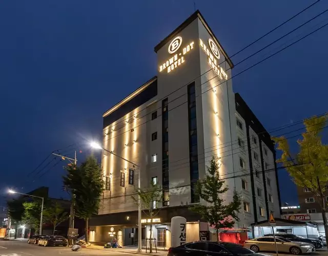 Brown Dot Hotel Seong Seo
