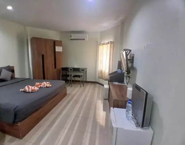 Alongkorn hotel by SB