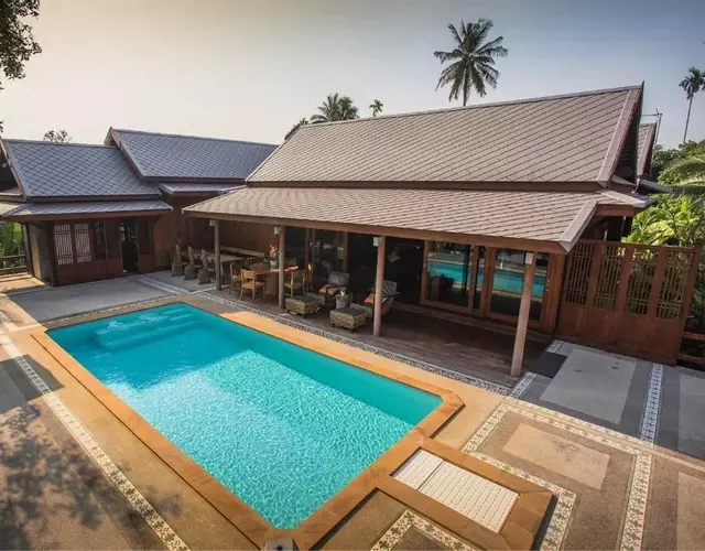 Baankwaeom Boutique Homestay Amphawa