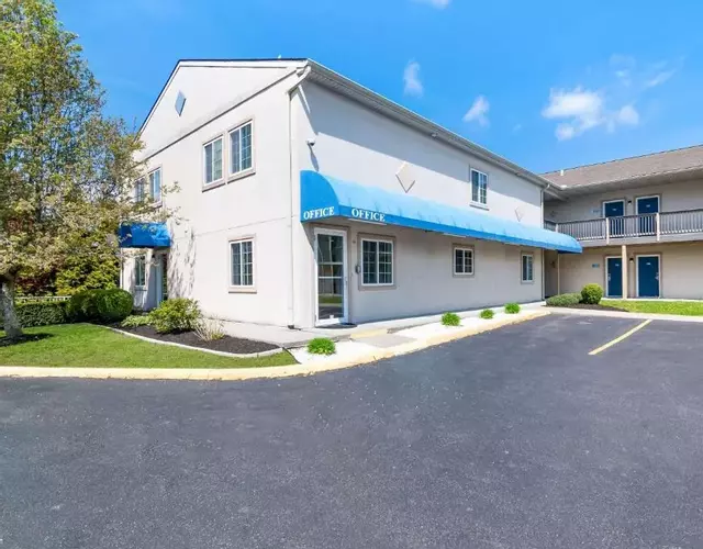 Econo Lodge Bethel - Danbury