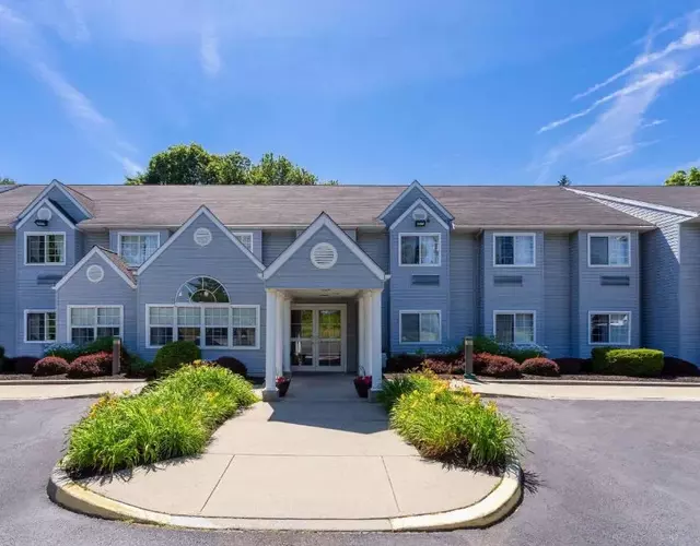 Microtel Inn & Suites by Wyndham Bethel/Danbury