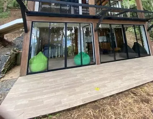 Zen Oasis del Bosque,mariposa 2