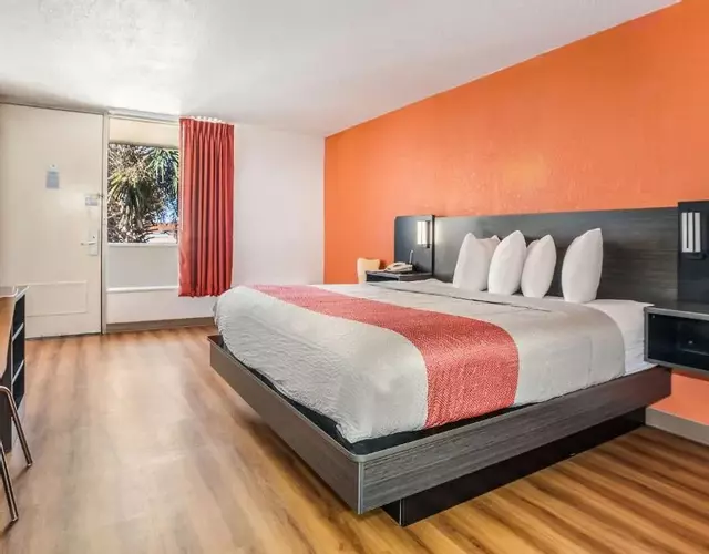 Motel 6-Florence, SC