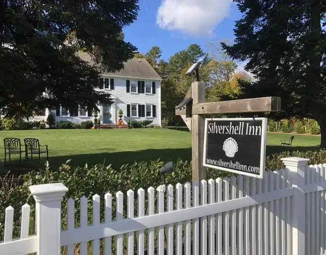 Silvershell Inn