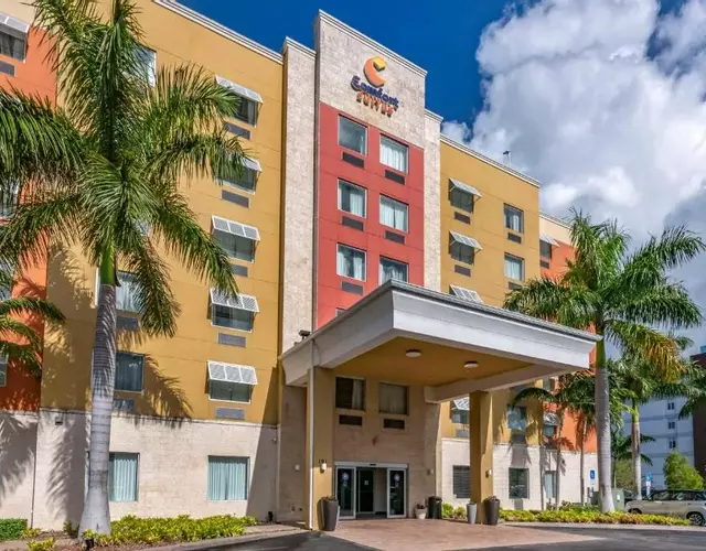 Comfort Suites Fort Lauderdale Airport South & Cruise Port