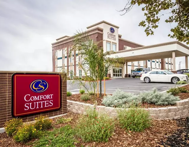 Comfort Suites Woodland - Sacramento Airport