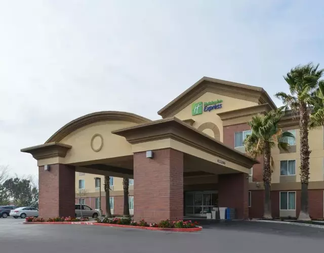 Holiday Inn Express Woodland by IHG