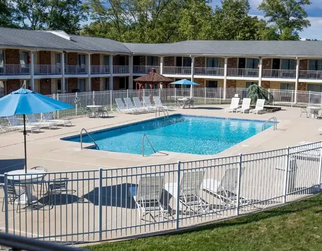 Crystal Inn Eatontown