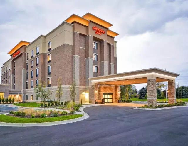 Hampton Inn Livonia Detroit