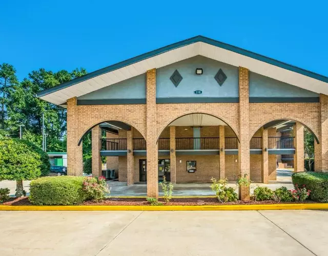 Americas Best Value Inn Stockbridge