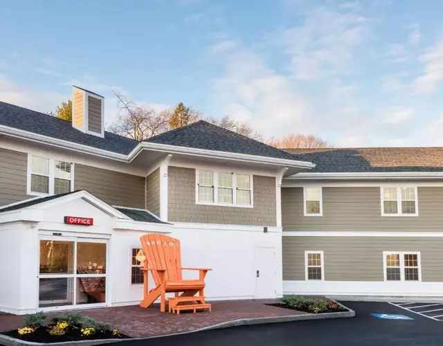Howard Johnson by Wyndham Quincy/ Boston