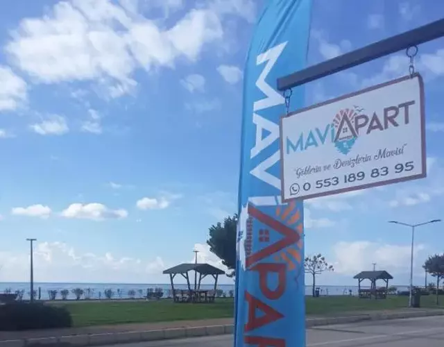 Mavi Apart