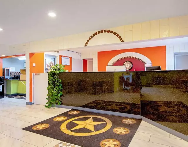 Economy Inn & Suites