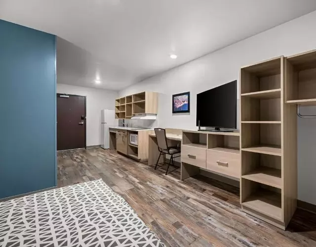 WoodSpring Suites Dearborn Detroit