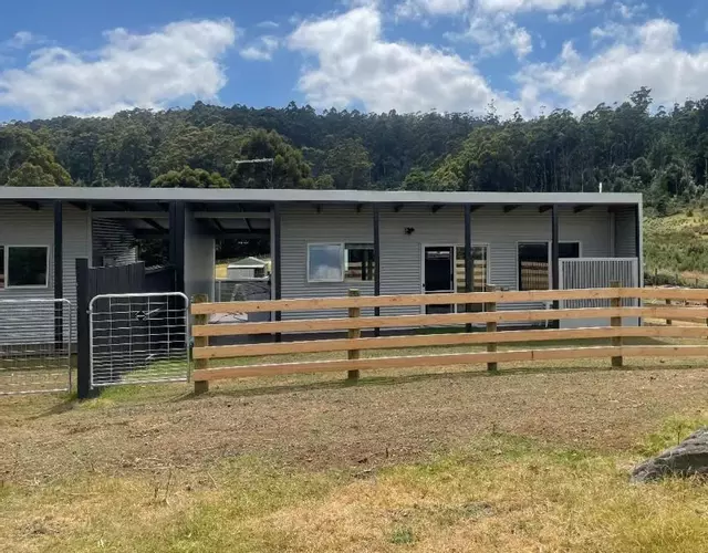 Acacia Hills Retreat